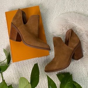 Steve Madden Camel Booties